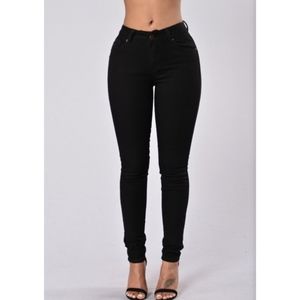 Black skinny jeans